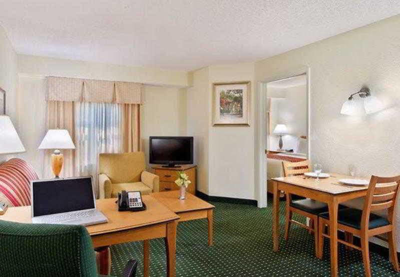 Residence Inn By Marriott Detroit / Novi Buitenkant foto